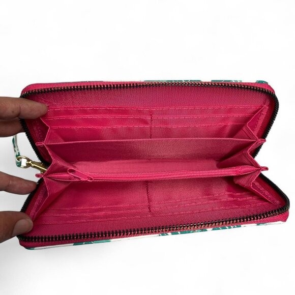 Simply Southern Palm Print Clutch | Green & White with Pink Lining - Picture 3 of 5